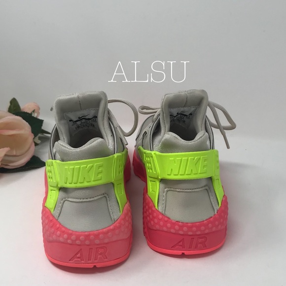 Nike Air Huarache Run Desert Sand W AUTHENTIC - Picture 6 of 8